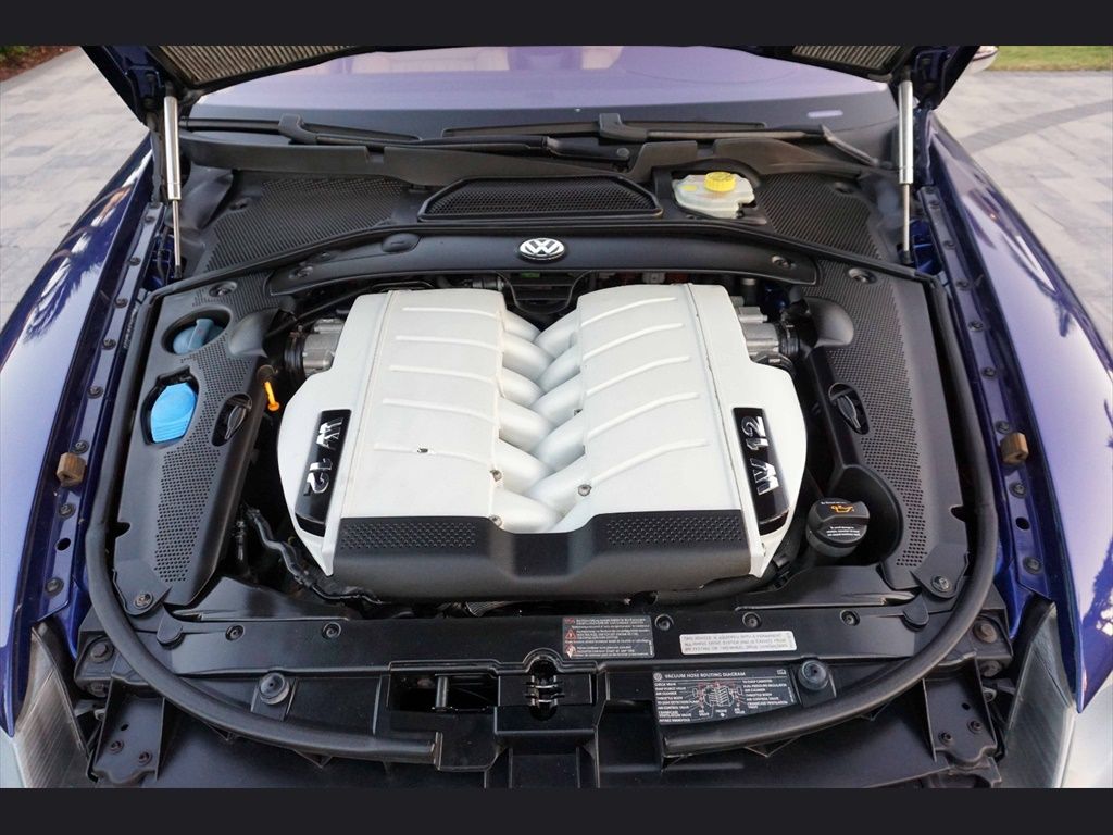 Volkswagen w12 phaeton